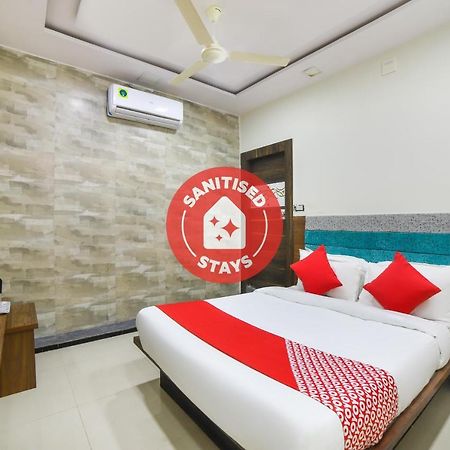 Oyo 67345 Hotel Anjani Inn Naroda Luaran gambar